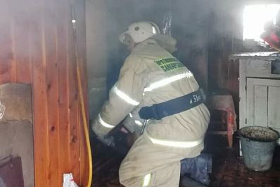 В Богатовском районе загорелась баня 