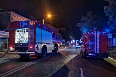 При пожаре в частном доме в Самаре пострадали три человека