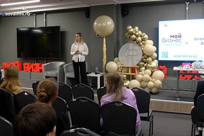 В Самаре прошел бесплатный мастер-класс для самозанятых по аэродизайну