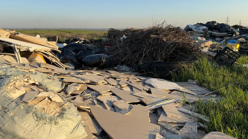 Поля около Крутых Ключей под Самарой превратили в свалку