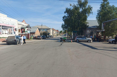 В Самарской области водитель "Гранты" отправил мотоциклиста в больницу