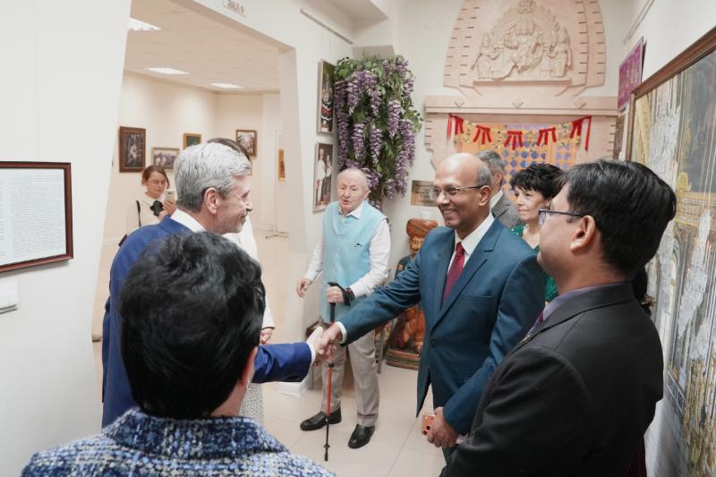 В Самаре презентовали посвященную Индии книгу