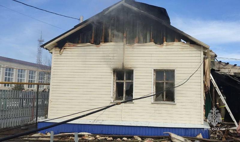 В Самарской области 27 марта двое взрослых и один ребенок погибли во время пожара