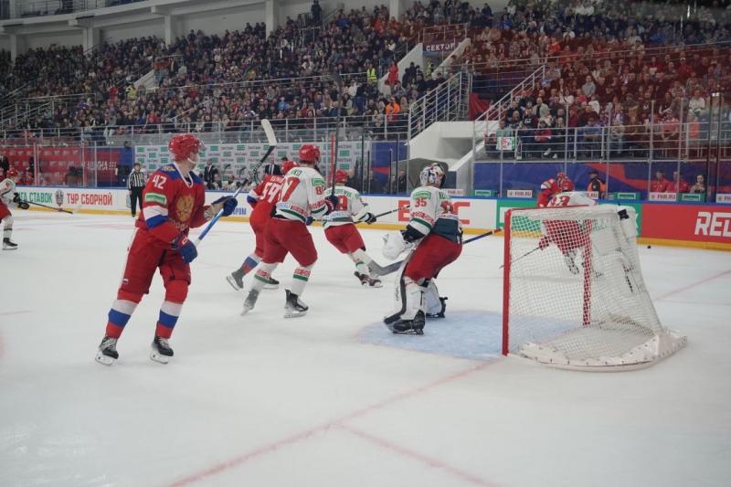 Сборные России и Беларуси по хоккею встретились на ледовой арене в Тольятти