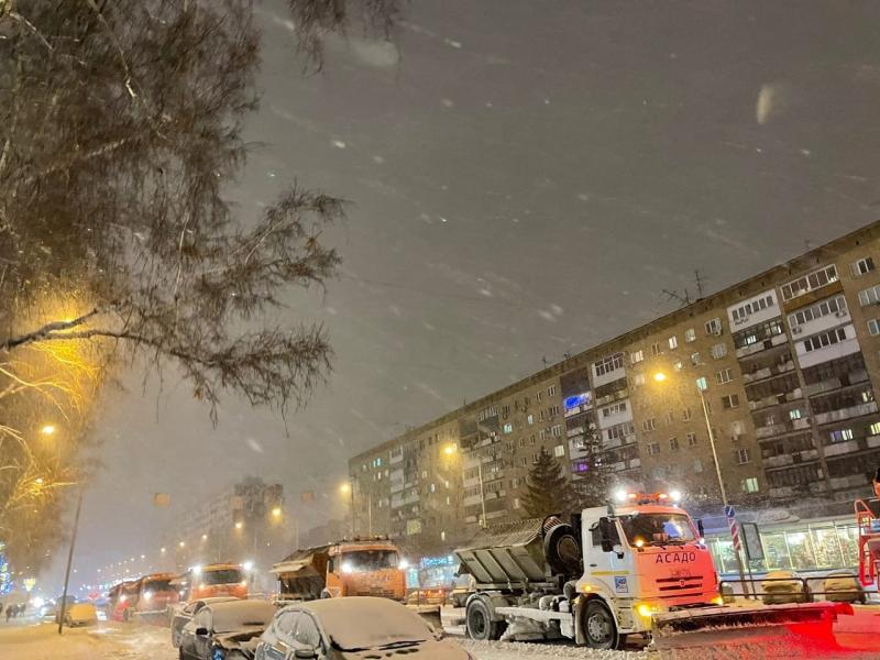В Самаре на региональных трассах в усиленном режиме расчищают снег