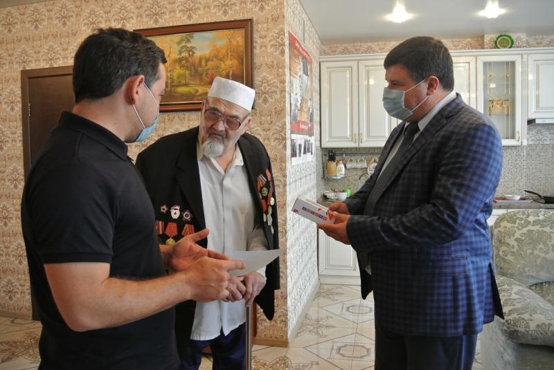 В Тольятти обеспечили бесплатной сотовой связью 95 ветеранов