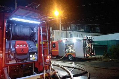 Пострадавших от крупного пожара в Самаре временно разместили в автобусе