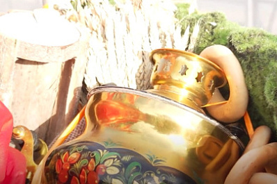 Блины и народные гуляния: как на выставке "Россия" отмечают Масленицу