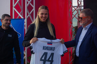 Гандбольный клуб "Лада" провел предсезонную презентацию обновленной команды