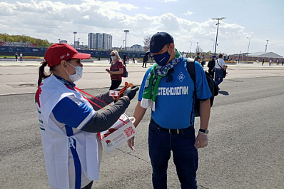 В Самаре стартовала всероссийская акция "Красная гвоздика"
