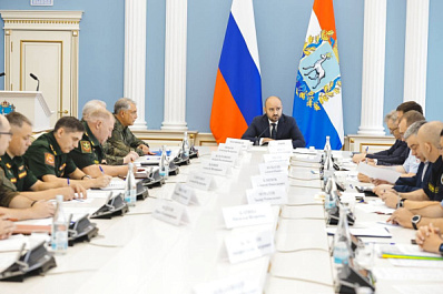 Глава региона Вячеслав Федорищев и замглавкома Сухопутными войсками РФ Александр Матовников обсудили усиление поддержки военнослужащих и их семей в регионе