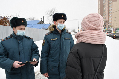 В Самаре сотрудники МЧС проверили состояние печей в частном секторе