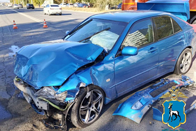В Тольятти пенсионерка на "Гранте" не уступила дорогу и попала в больницу