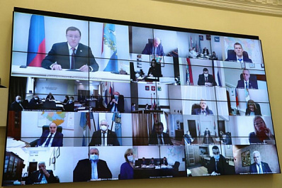 Дмитрий Азаров: "В трудной ситуации мы своих не бросаем"