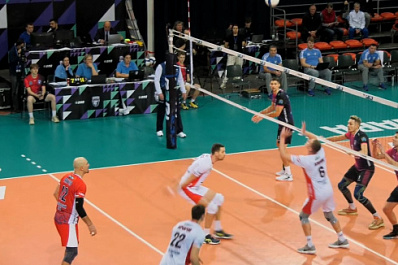 Волейбольная "Нова" провела последнюю домашнюю игру в 2024 году