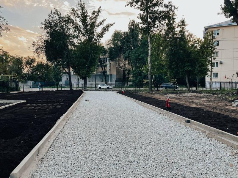 В самарском парке Щорса обустраивают площадку для выгула собак и освещение
