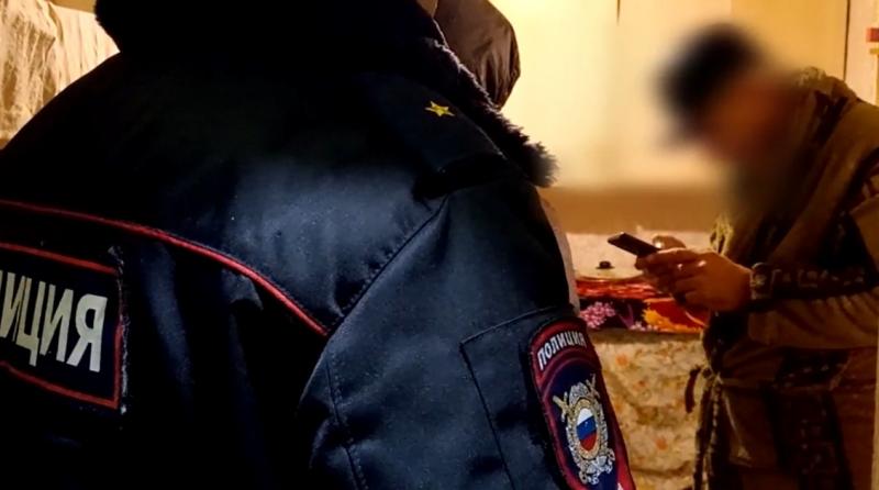 В Самаре полиция провела рейд в "резиновых" квартирах мигрантов