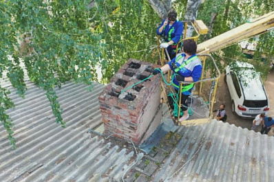 Инспекторы ГЖИ проверили состояние вентканалов в жилых домах в Отрадном