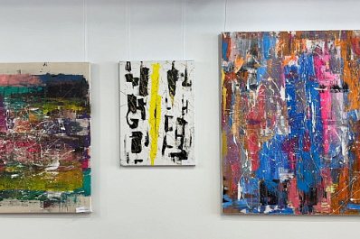 В Самаре открылась выставка абстрактного искусства “Молекула”