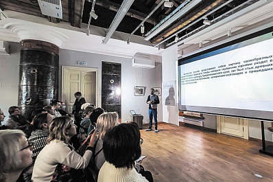 Деревянная резьба  и елочные игрушки: в самарском музее-галерее "Заварка" пройдет серия мероприятий