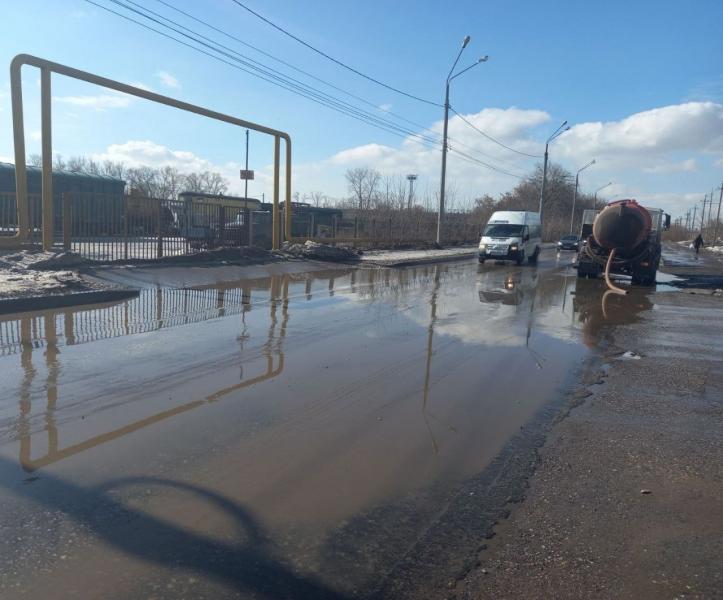 В Тольятти идет круглосуточная борьба с подтоплениями на магистралях и в частном секторе
