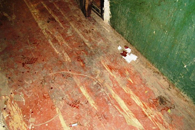 Самарец из ревности накинулся с ножом на своего знакомого