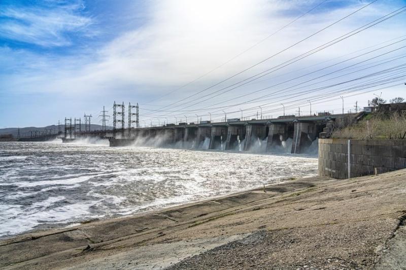 Ученый Верховец рассказал, как солнечные вспышки и ГЭС влияют на погоду
