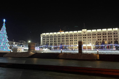 Каток на площади Славы будет работать до наступления оттепели