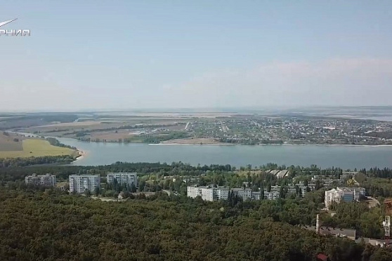 Волжский Утес. Пришельцы из города