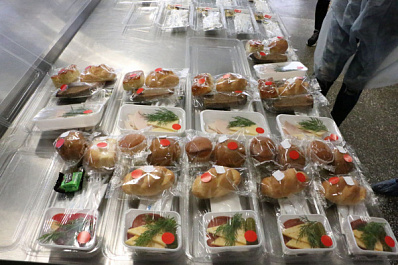 Аэропорт Курумоч будет раздавать еду пенсионерам, находящимся на самоизоляции