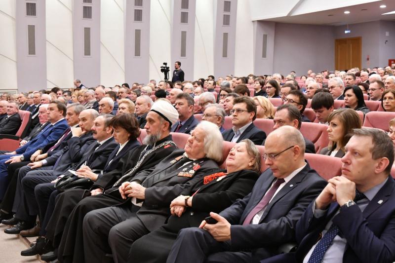 Общественники поддержали инициативу о присвоении Самаре статуса "Город трудовой доблести"