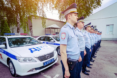 В Тольятти стражи порядка искали пьяных водителей на дороге
