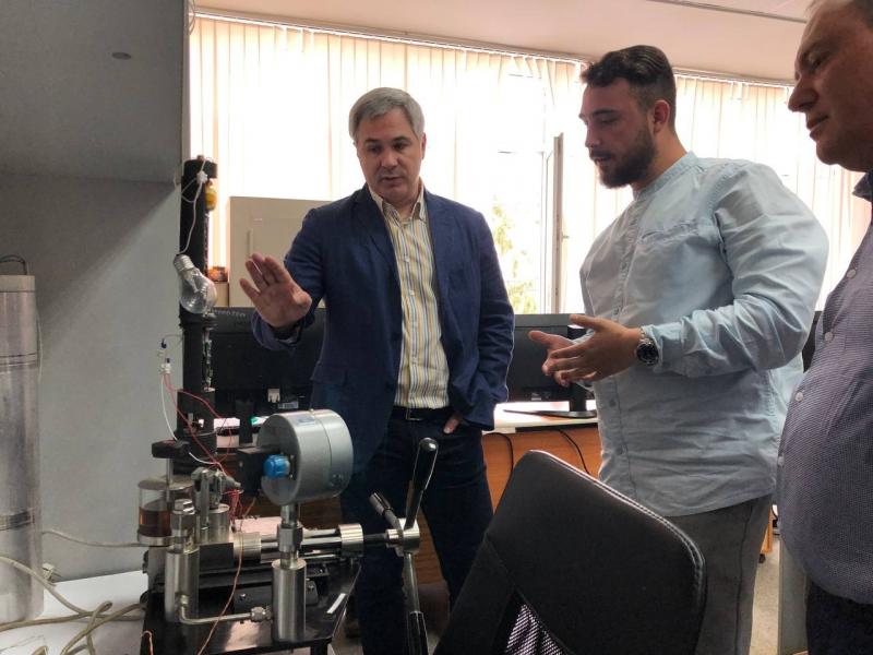 Дмитрий Богданов посетил дизайн-центр микроэлектроники СамГТУ