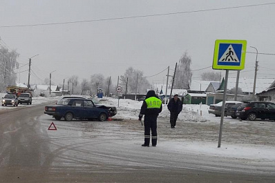 Два человека пострадали в ДТП, которое устроил внедорожник в Самарской области