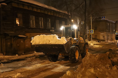 Просьба убрать автомобили: где будут убирать снег в Самаре ночью 8 марта