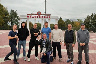 "Россию там ждали": самарский волонтер Арсений Ганин рассказал о жизни в новых регионах страны