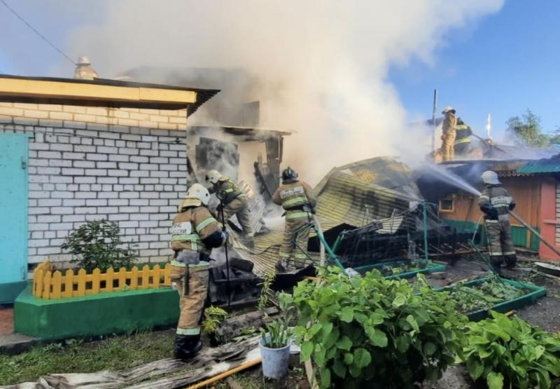 В Советском районе Самары сгорел частный дом в 300 кв. м
