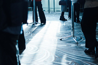 Социальный опрос: каждый третий россиянин недоволен атмосферой на работе