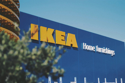 IKEA продлила срок выплаты зарплат почти 15 тыс. сотрудников в России до августа