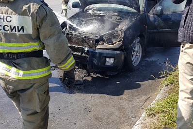 В Тольятти на ходу загорелась иномарка