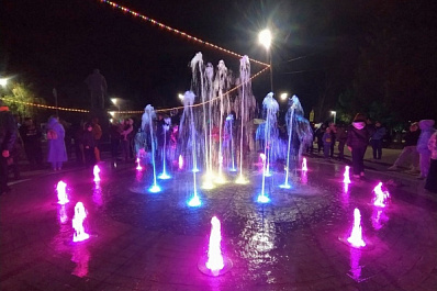 В поселке Усть-Кинельский появился новый фонтан