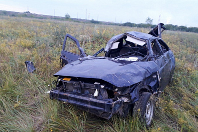 Под Самарой по вине 18-летней автоледи перевернулось авто