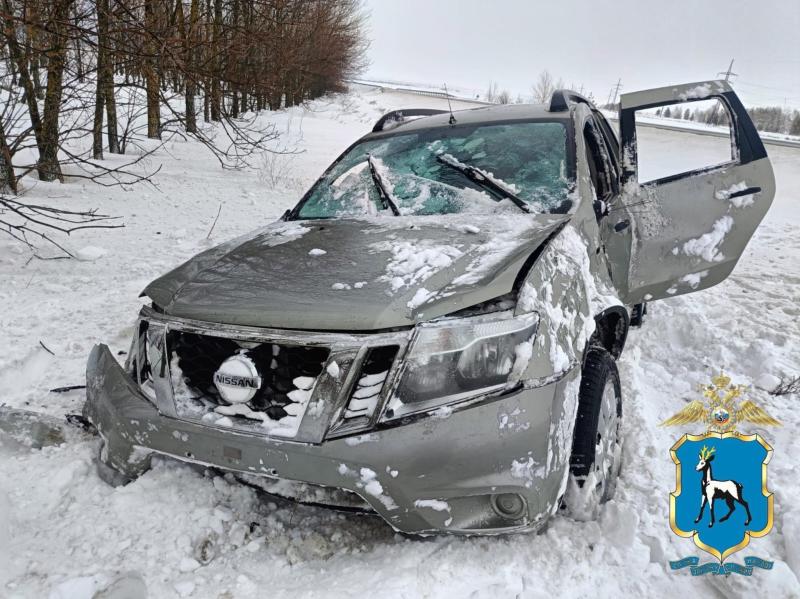 В Самаре у светофора на улице Полтавской столкнулись пять машин