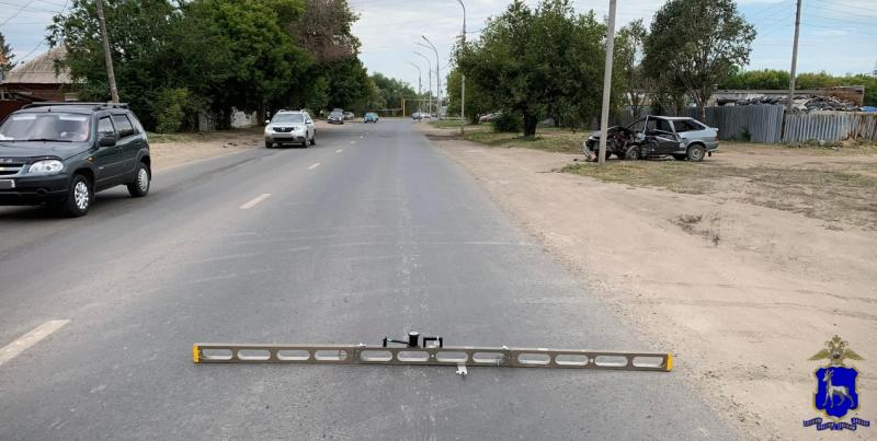 В Самарской области на трассе легковушка вылетела в кювет, водитель погиб