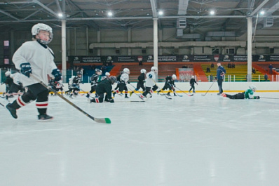 Документальный фильм о главном хоккейном противостоянии Урала покажут "КиноПоиск HD" и Wink