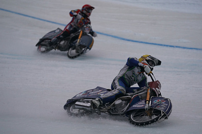 Открыли сезон на Урале: "Мега-Лада" – в тройке лидеров командного чемпионата России по мотогонкам на льду