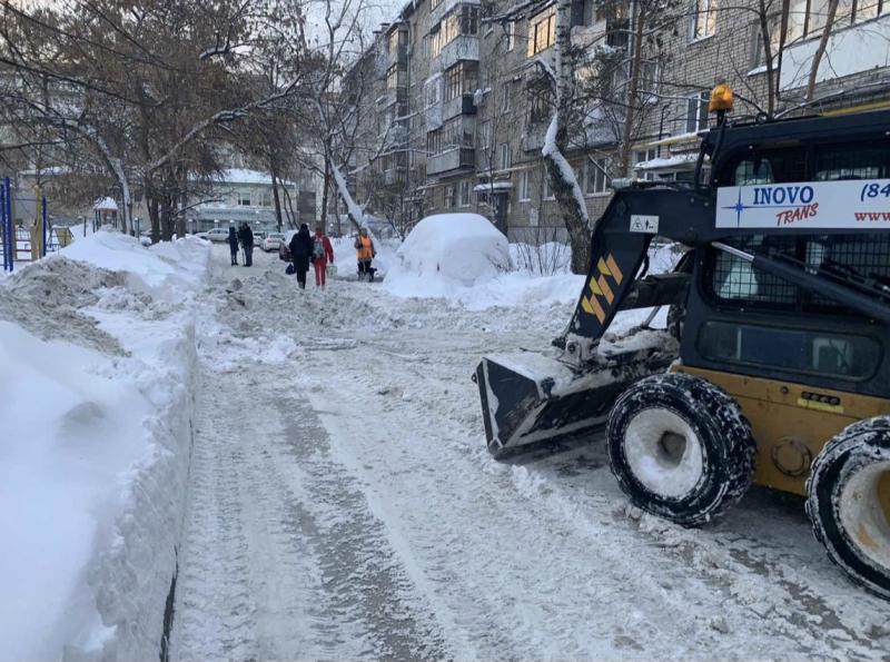 Для расчистки Самары дополнительно выведут 70 снегоуборочных машин