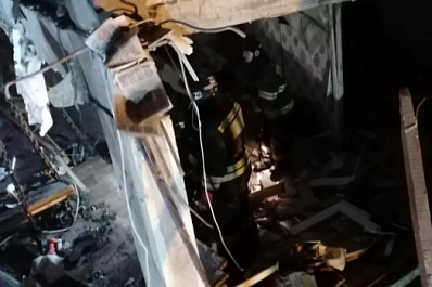 Фото: в Ефремове спасатели из-под завалов достали мужчину