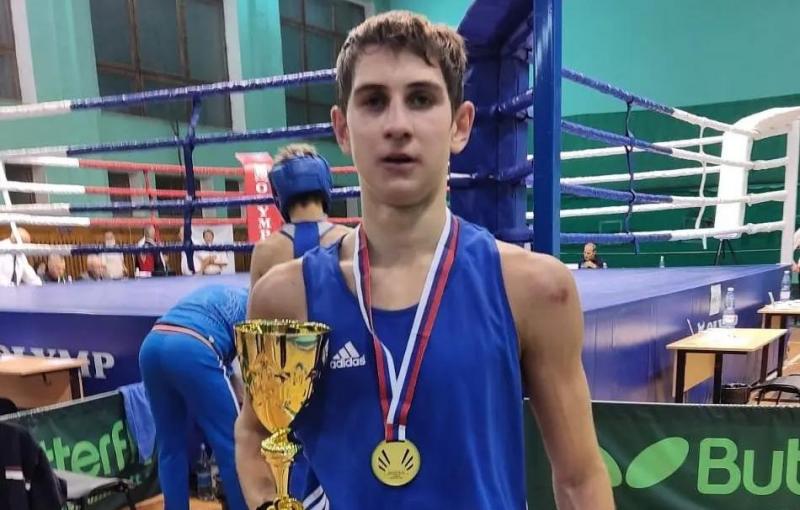 Боксеры Самарской области привезли медали из Чебоксар