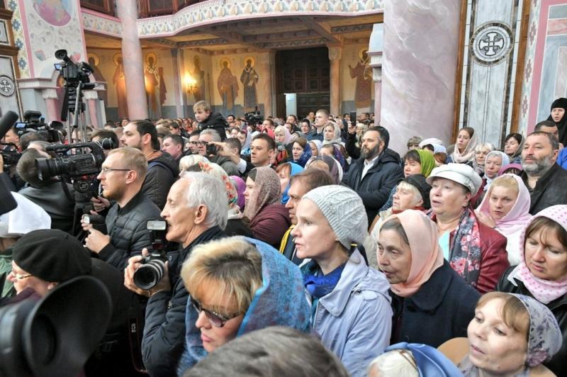 Дмитрий Азаров поблагодарил Патриарха Кирилла за визит на Самарскую землю